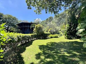 Prodej chaty, Coxen Hole, Roatán, Honduras, 464 m2