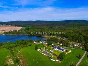 Prodej ubytování, Rosovice, 899 m2