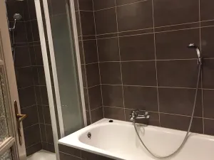 Pronájem bytu 2+1, Praha - Bubeneč, Čs. armády, 99 m2
