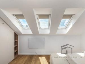 Pronájem bytu 2+kk, Praha - Nusle, U křížku, 41 m2