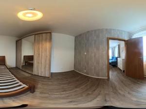 Pronájem bytu 2+kk, Praha - Dolní Měcholupy, Kryšpínova, 57 m2