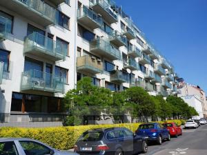 Pronájem bytu 1+kk, Praha - Holešovice, U měšťanského pivovaru, 54 m2