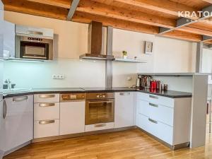 Pronájem bytu 3+kk, Praha - Smíchov, Hořejší nábřeží, 116 m2