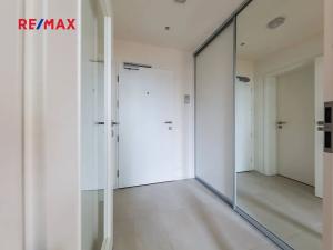 Prodej bytu 2+kk, Praha - Vršovice, Archangelská, 63 m2