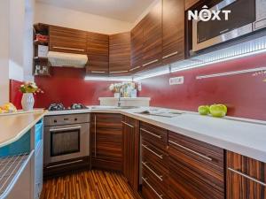 Prodej bytu 3+kk, Dalovice, Borská, 49 m2