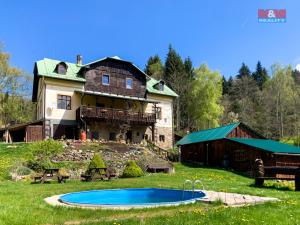 Prodej rodinného domu, Kašperské Hory, 510 m2
