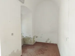 Pronájem obchodního prostoru, Hradec Králové, Československé armády, 11 m2