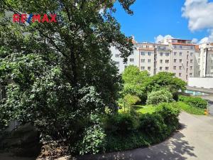 Pronájem bytu 2+kk, Praha - Vršovice, Oblouková, 53 m2