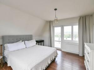 Prodej bytu 4+kk, Praha - Holešovice, Skalecká, 169 m2