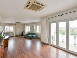 Prodej bytu 4+kk, Praha - Holešovice, Skalecká, 169 m2