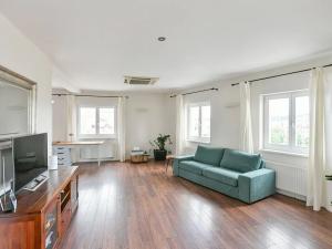 Prodej bytu 4+kk, Praha - Holešovice, Skalecká, 169 m2