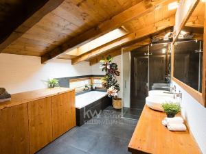 Pronájem bytu 3+kk, Praha - Dejvice, Šárecká, 141 m2