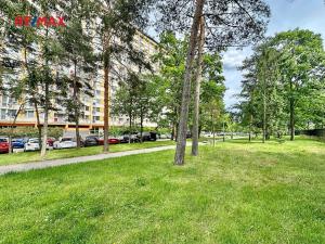 Pronájem bytu 3+kk, Praha - Kobylisy, Střekovská, 67 m2