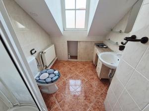 Pronájem bytu 2+kk, Uherské Hradiště, Františkánská, 44 m2