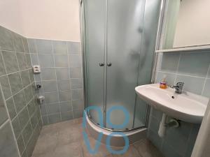 Pronájem bytu 2+1, Praha - Záběhlice, Sněženková, 59 m2