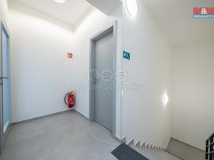 Pronájem obchodního prostoru, Modřice, Tyršova, 349 m2