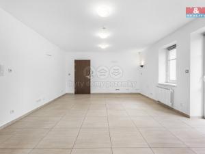 Prodej obchodního prostoru, Ostrava - Slezská Ostrava, Chittussiho, 449 m2