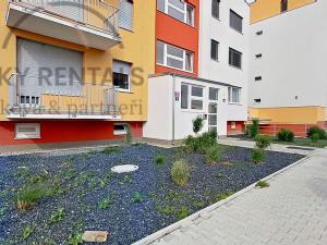 Prodej bytu 1+kk, Praha - Černý Most, Dobrovolného, 32 m2