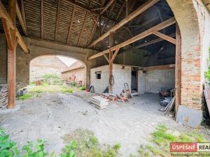 Prodej rodinného domu, Chožov, 737 m2
