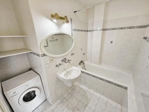 Pronájem bytu 3+1, Praha - Záběhlice, Jabloňová, 77 m2