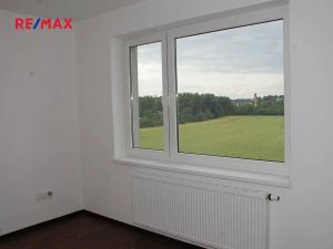 Pronájem bytu 4+kk, Velký Osek, U hřiště, 84 m2