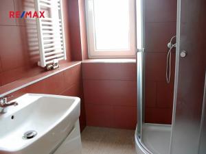 Pronájem bytu 4+kk, Velký Osek, U hřiště, 84 m2
