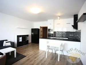 Pronájem bytu 3+kk, Praha - Hostivař, Rižská, 70 m2