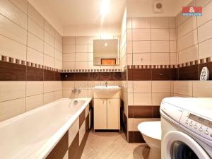 Pronájem bytu 1+kk, Praha - Prosek, Lovosická, 34 m2