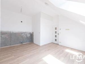 Prodej bytu 3+kk, Olomouc, Erenburgova, 62 m2