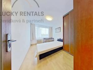 Pronájem bytu 2+kk, Praha - Prosek, Litoměřická, 42 m2