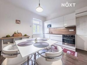 Prodej rodinného domu, Kácov, 320 m2