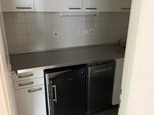 Pronájem kanceláře, Praha - Žižkov, U zásobní zahrady, 476 m2