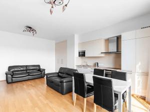 Pronájem bytu 3+kk, Praha, Na Petynce, 83 m2