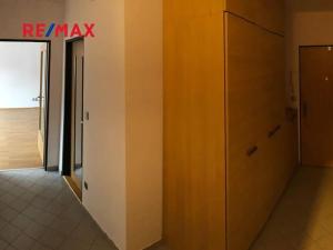 Pronájem bytu 2+kk, Plzeň, Houškova, 46 m2