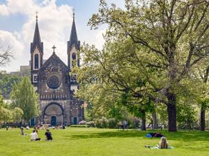 Pronájem bytu 2+kk, Praha - Karlín, Rohanské nábřeží, 60 m2