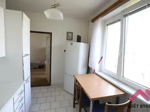 Pronájem bytu 2+1, Praha - Hloubětín, Sadská, 52 m2