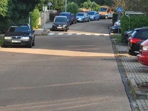 Pronájem garážového stání, Praha - Zbraslav, Faltysova, 11 m2