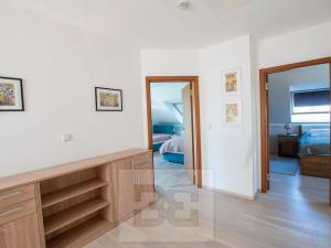 Pronájem rodinného domu, Tuchoměřice, U Špejcharu, 157 m2