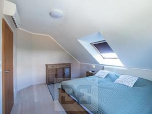 Pronájem rodinného domu, Tuchoměřice, U Špejcharu, 157 m2