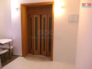Pronájem obchodního prostoru, Zdice, Čs. armády, 18 m2