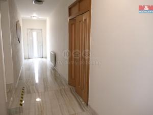 Pronájem obchodního prostoru, Zdice, Čs. armády, 18 m2
