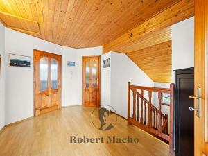 Prodej rodinného domu, Řitka, U vodojemu, 333 m2