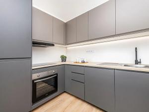 Prodej bytu 3+kk, Praha - Kamýk, Olbramovická, 68 m2