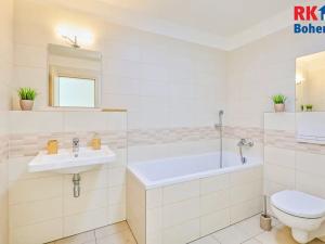 Prodej bytu 2+kk, Cerhenice, Za Cukrovarem, 49 m2