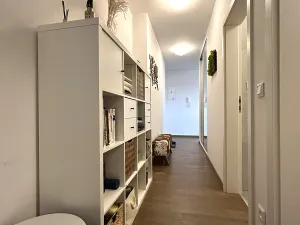 Pronájem bytu 2+kk, Praha - Vysočany, Svatošových, 60 m2