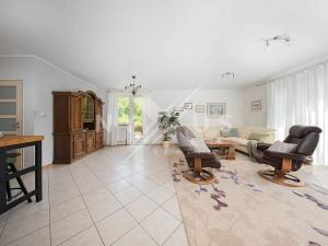 Prodej rodinného domu, Doksy, Roubalova, 236 m2