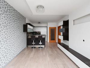 Pronájem bytu 2+kk, Praha - Vysočany, Kabešova, 53 m2