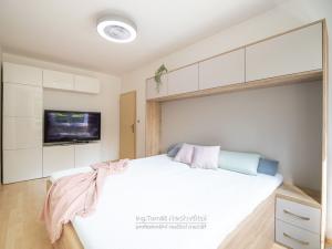 Prodej bytu 3+kk, Brno - Medlánky, V Újezdech, 83 m2
