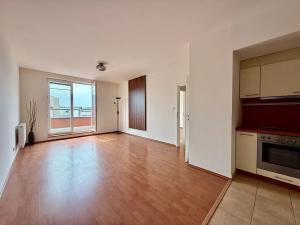 Pronájem bytu 2+kk, Praha - Vysočany, Pešlova, 53 m2