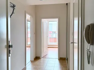 Pronájem bytu 2+kk, Praha - Vysočany, Pešlova, 53 m2